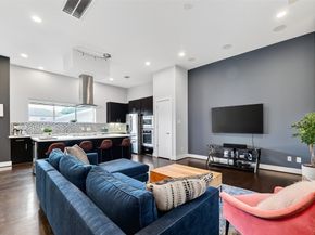 1817 Crockett Street C, Houston TX 77007