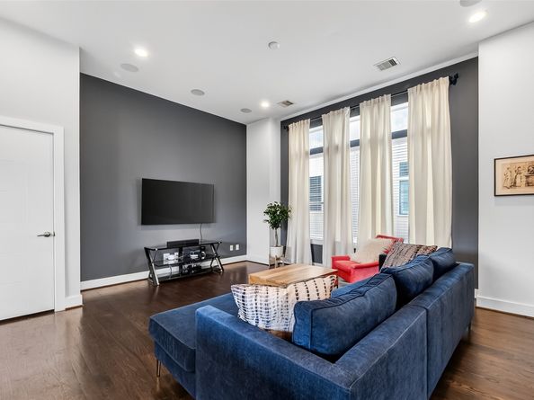 1817 Crockett Street C, Houston TX 77007