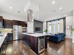 1817 Crockett Street C, Houston TX 77007