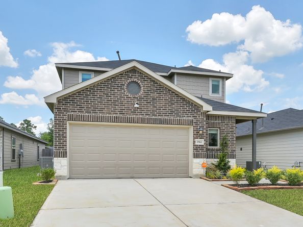 1961 Hidden Cedar Drive, Conroe TX 77301