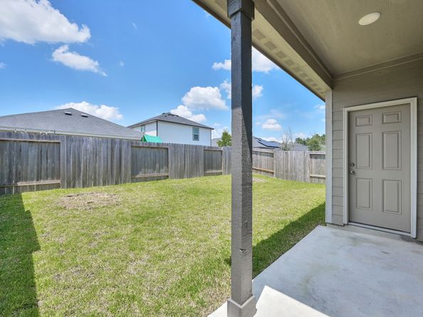 1961 Hidden Cedar Drive, Conroe TX 77301