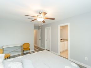 618 Maple Way AB, Houston TX 77015