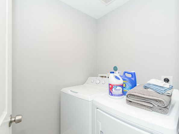 618 Maple Way AB, Houston TX 77015