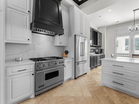 5215 Feagan Street A, Houston TX 77007