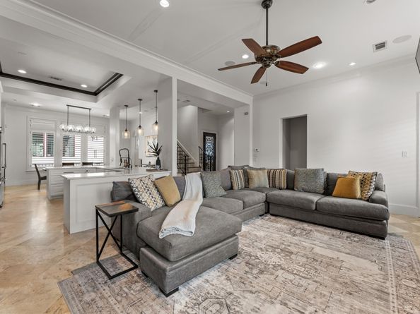 5215 Feagan Street A, Houston TX 77007