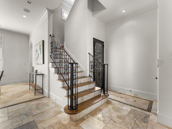 5215 Feagan Street A, Houston TX 77007