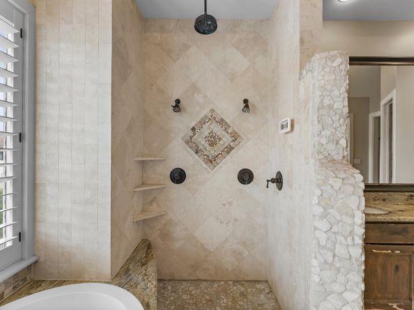 5215 Feagan Street A, Houston TX 77007