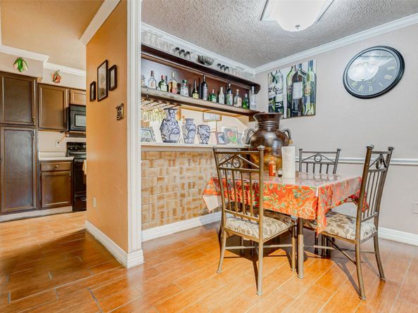 7313 Gulf Freeway 1011, Houston TX 77017