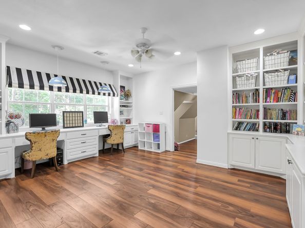 10308 Paradise Valley, Conroe TX 77304