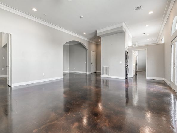 5801 Winsome Lane 201, Houston TX 77057