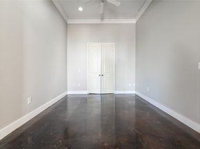 5801 Winsome Lane 201, Houston TX 77057