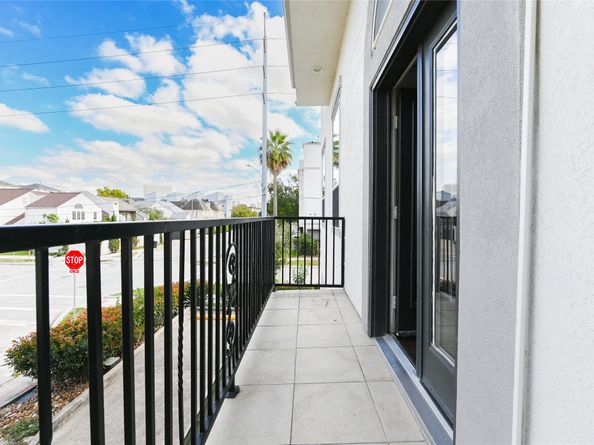 5801 Winsome Lane 201, Houston TX 77057