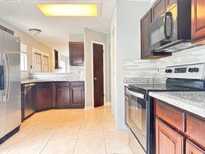 12923 Skymeadow Drive, Houston TX 77082