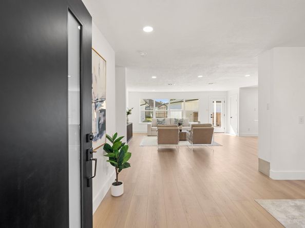 7631 Westwind Lane, Houston TX 77071