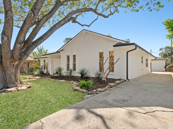 7631 Westwind Lane, Houston TX 77071