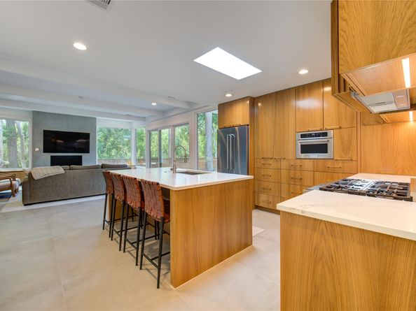 303 Isolde Drive, Houston TX 77024