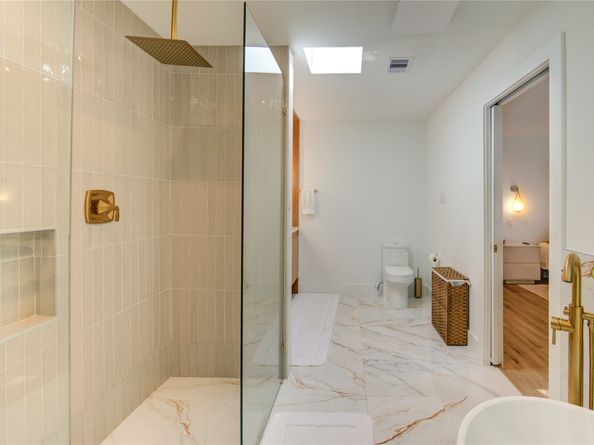 303 Isolde Drive, Houston TX 77024