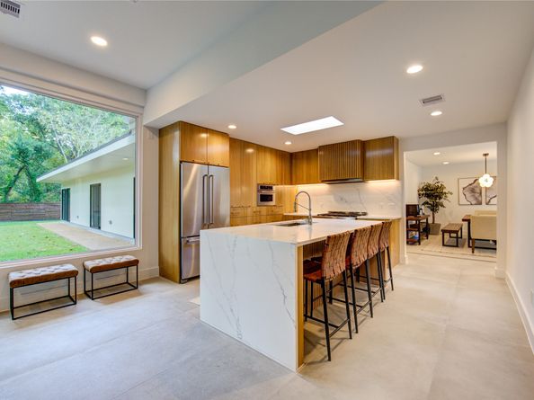 303 Isolde Drive, Houston TX 77024