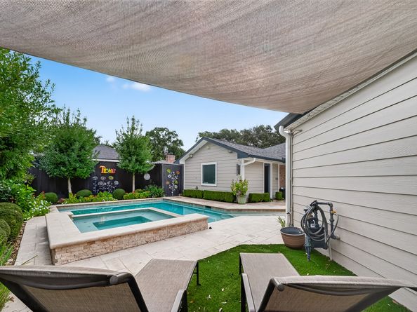 1130 Bethlehem Street, Houston TX 77018