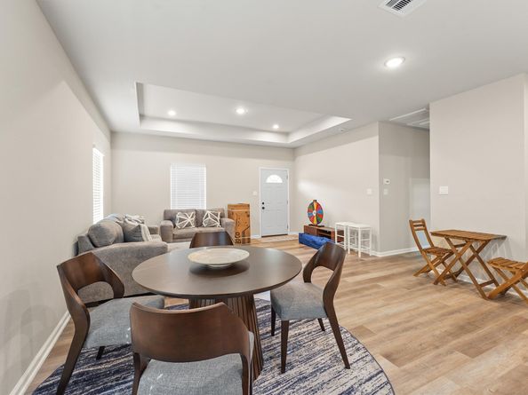 5713 Rietta Street, Houston TX 77016