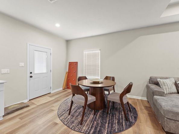 5713 Rietta Street, Houston TX 77016