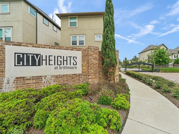 10828 S Brittmoore Oaks Place, Houston TX 77043