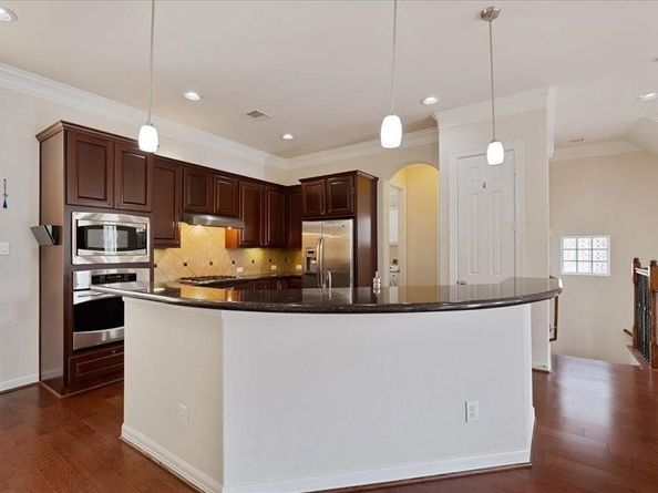 5502 Lunia Lane, Houston TX 77021