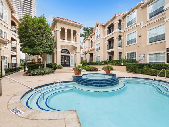 3231 Allen Parkway 3204, Houston TX 77019