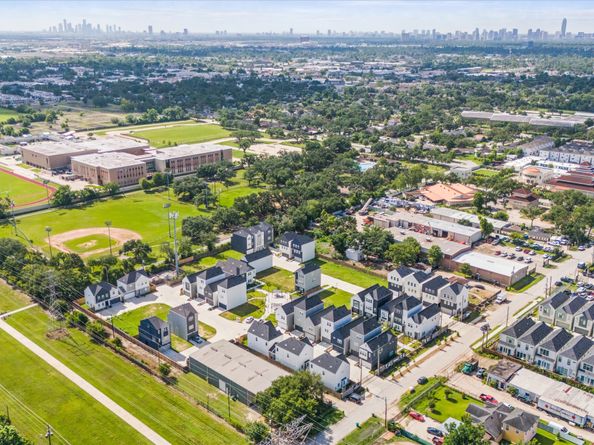 8302 Springwood Canyon Lane, Houston TX 77055