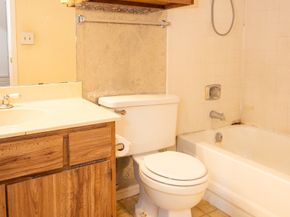 250 El Dorado Boulevard 101, Houston TX 77598