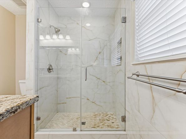 5827 Burlinghall Drive, Houston TX 77035