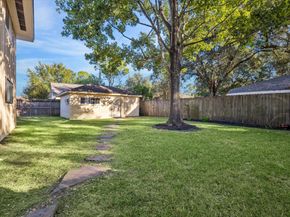 5827 Burlinghall Drive, Houston TX 77035