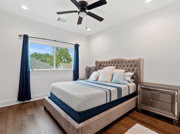 1222 Mcneil Street, Houston TX 77009