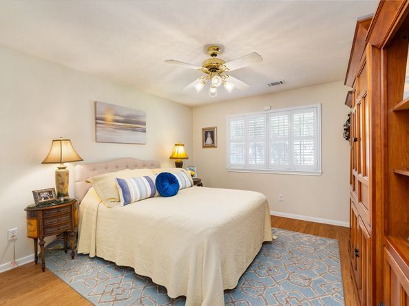 15914 Waybridge Glen Lane, Houston TX 77095