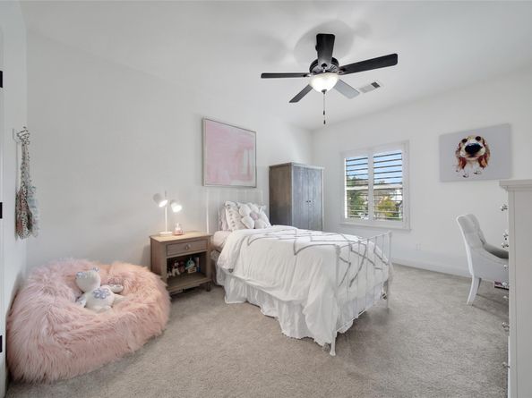 11 Hollyflower Place, The Woodlands TX 77375