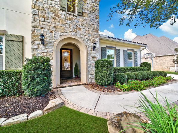 11 Hollyflower Place, The Woodlands TX 77375