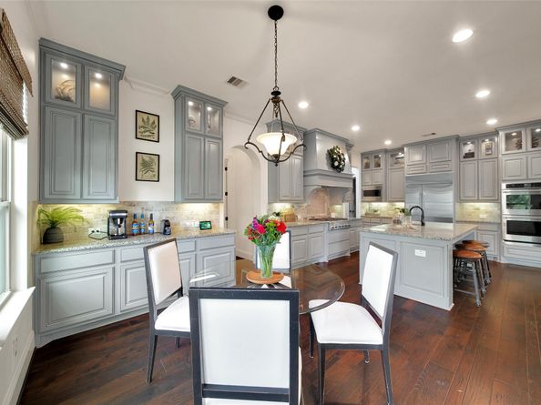 11 Hollyflower Place, The Woodlands TX 77375