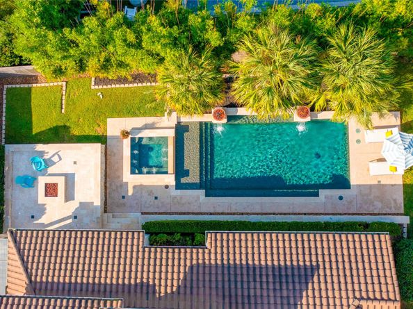 11 Hollyflower Place, The Woodlands TX 77375