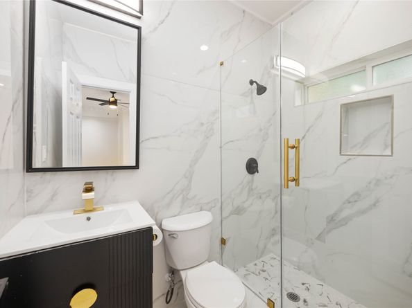 1413 Stanford Street, Houston TX 77019