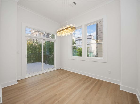 1413 Stanford Street, Houston TX 77019