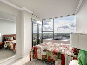 15 Greenway Plaza 17B, Houston TX 77046