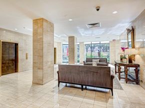 15 Greenway Plaza 17B, Houston TX 77046