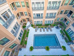 1901 Post Oak Boulevard 4409, Houston TX 77056