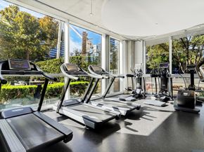 1901 Post Oak Boulevard 4409, Houston TX 77056