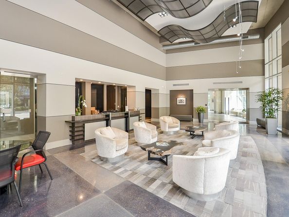 1901 Post Oak Boulevard 4409, Houston TX 77056