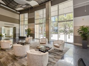 1901 Post Oak Boulevard 4409, Houston TX 77056