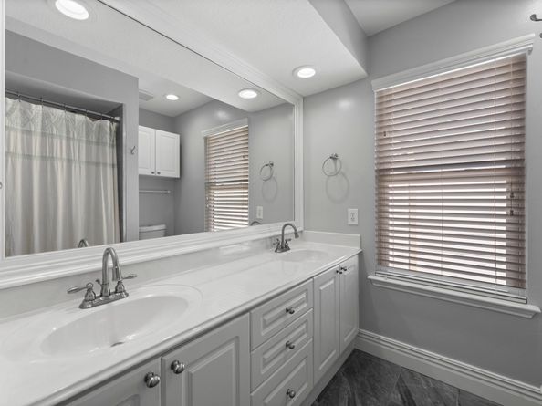 35 S Concord Forest Circle, The Woodlands TX 77381