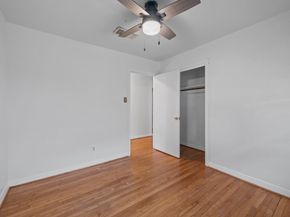 2118 Cheshire Lane, Houston TX 77018