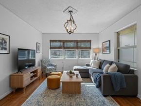 2118 Cheshire Lane, Houston TX 77018