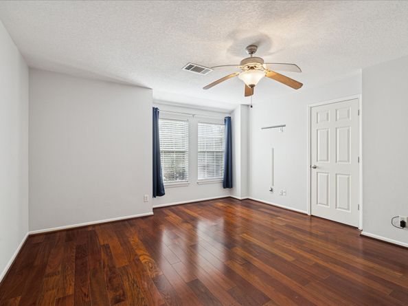 12681 Rip Van Winkle Drive 32, Houston TX 77024